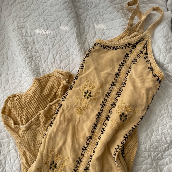 Yellow Embroidered Dress - Picture 7 of 7